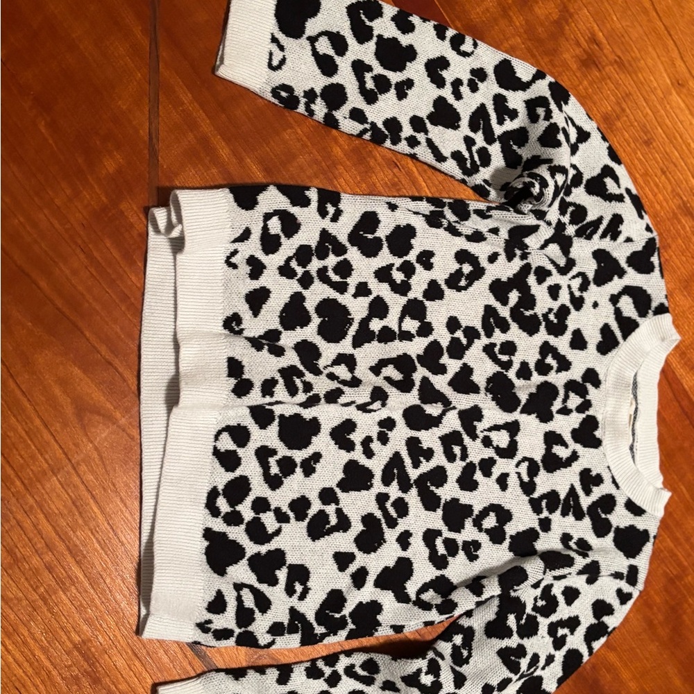 Leopard Print Sweater - Black and White